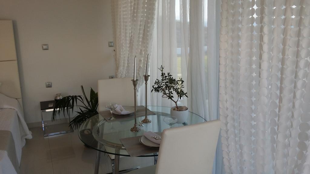 Villa Reveli Estate Kalathas Zimmer foto